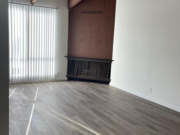 2nd image of 569 Sylvan St #569