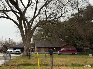 142 Hollyvale Dr, Houston, TX 77060