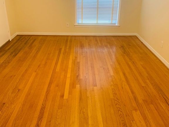 5th image of 6202 Gaston Ave #3A