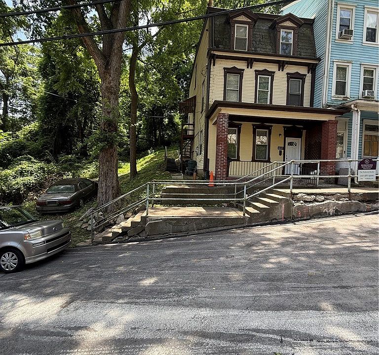 1st image of 647 Rising Main Ave