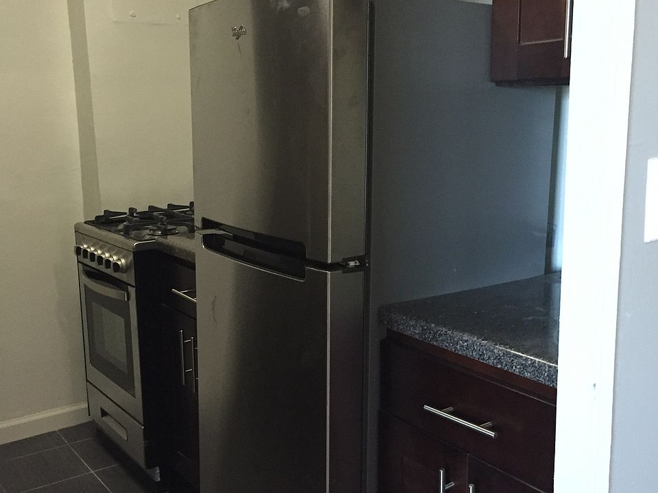1st image of 1700 Bedford Ave APT 25R