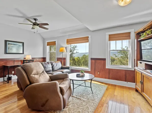 549 S Crest Rd #3, Chattanooga, TN 37404