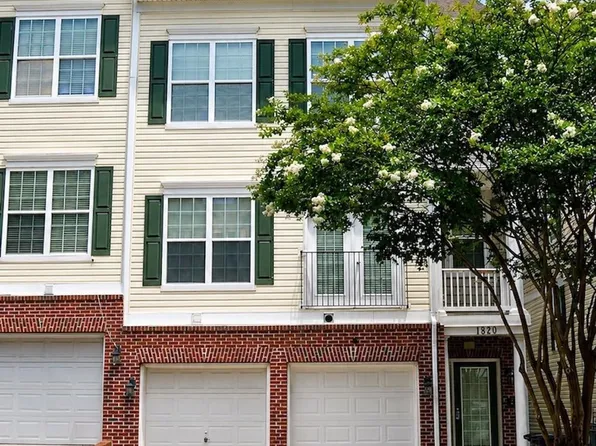 1820 Cedar Cove Way #101, Woodbridge, VA 22191