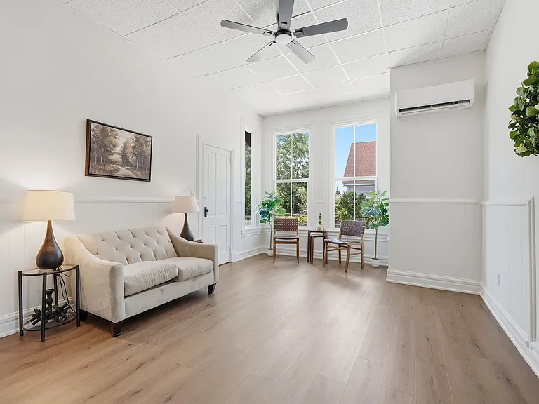 405 Perry Ave #2 — Photo 9
