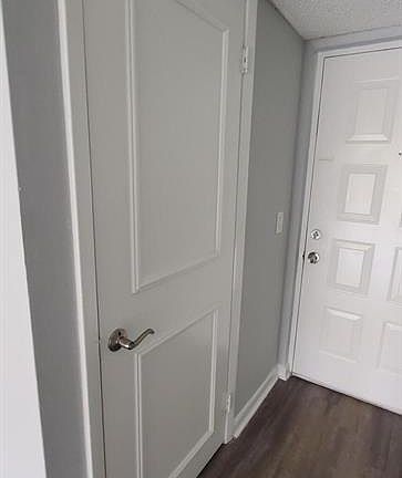 5th image of 9033 Wiles Rd
