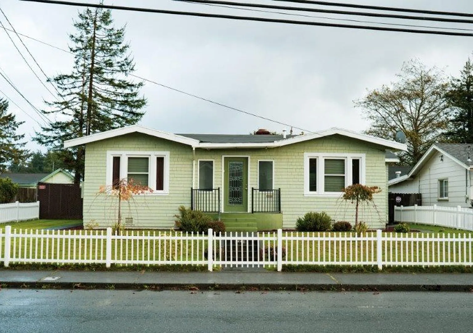 3411 F Street — Photo 1