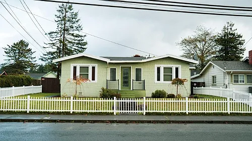 Floor plan House