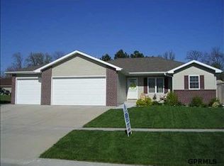 713 S 3rd St, Ceresco, NE 68017