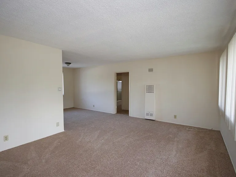 245 W Colorado Blvd #26B — Photo 12