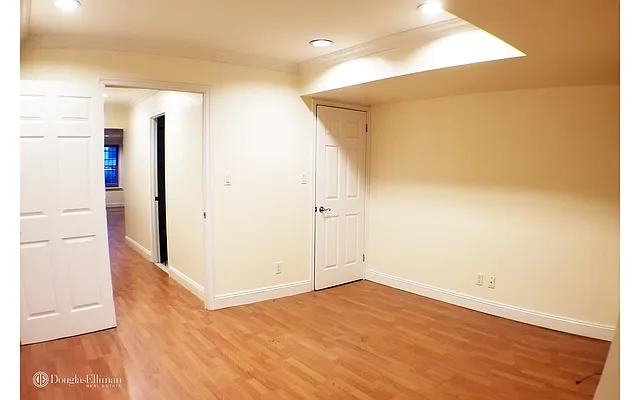 Rented by Douglas Elliman | media 27