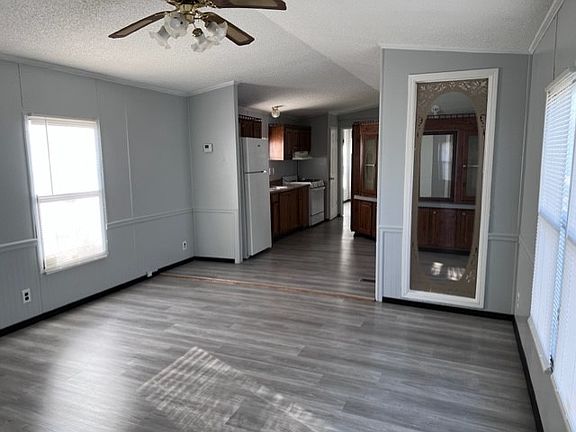 3rd image of 401 Osprey Dr