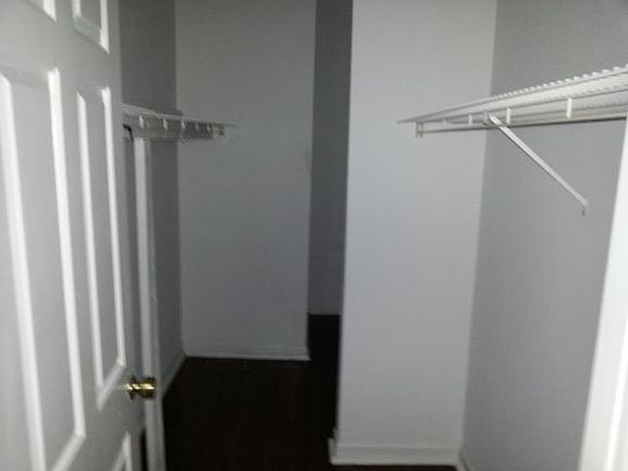4th image of 5389 Pershing Ave APT C