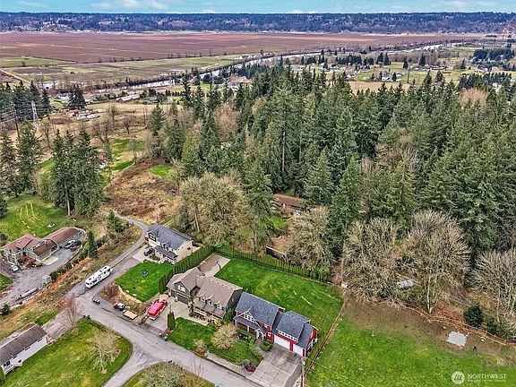 2nd image of 7502 77th Drive SE