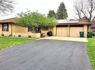 946 Stover Ave, Milledgeville, IL 61051