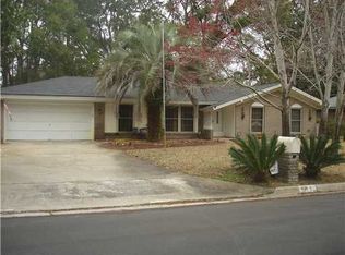 68 S Cromwell Rd, Savannah, GA 31410