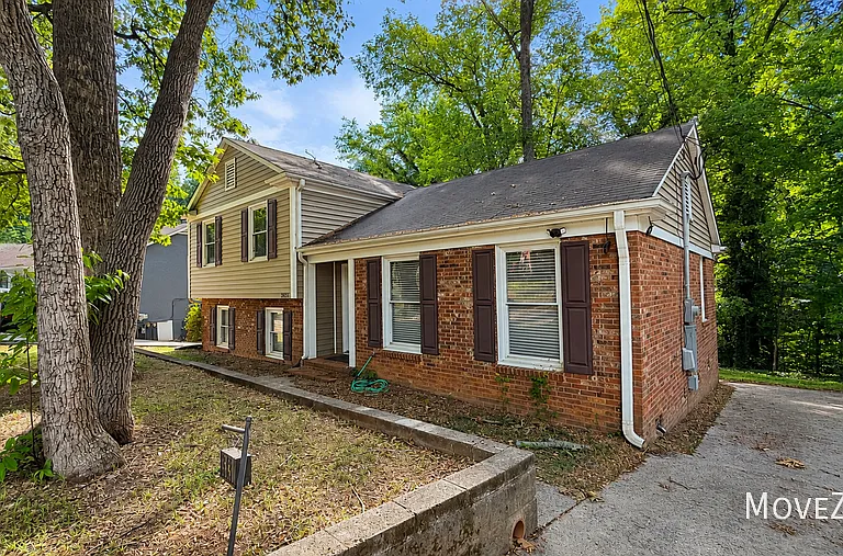 3331 Donovan Pl — Photo 2