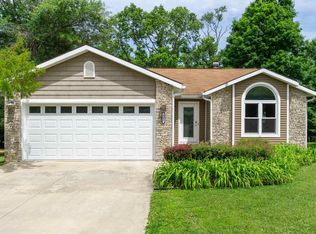 905 S Carleton Ct, Bloomington, IN 47401