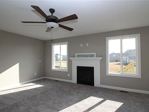 5th image of 4725 NE Oak Dr