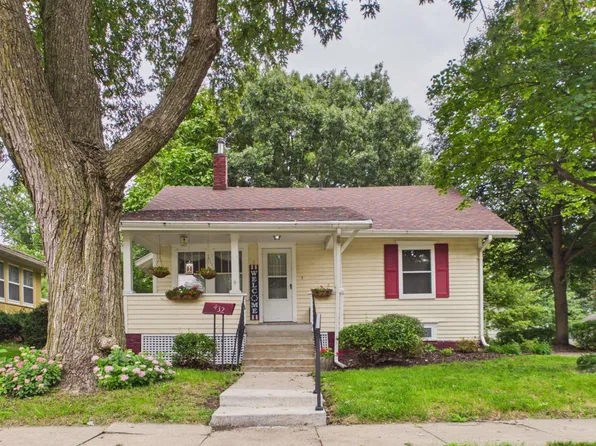432 N 9th St, Oskaloosa, IA 52577
