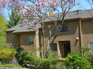 102 River W #102, Greenwich, CT