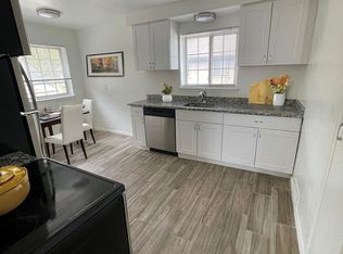 2101 E Maple Rd #2B-1BA-1000SQFT, Birmingham, MI 48009