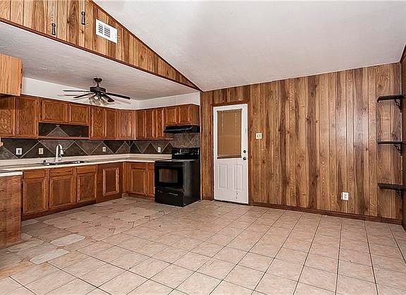 3rd image of 2609 Town East Cir