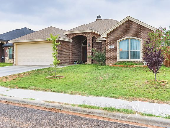 4th image of 2216 San Fernando Dr