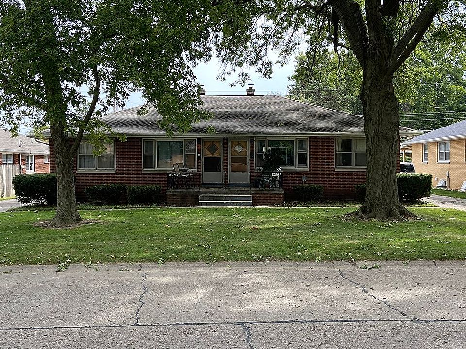 Front view of duplex. 