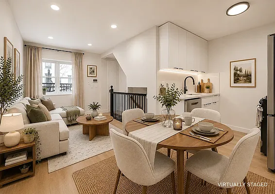 Living room, photo 2