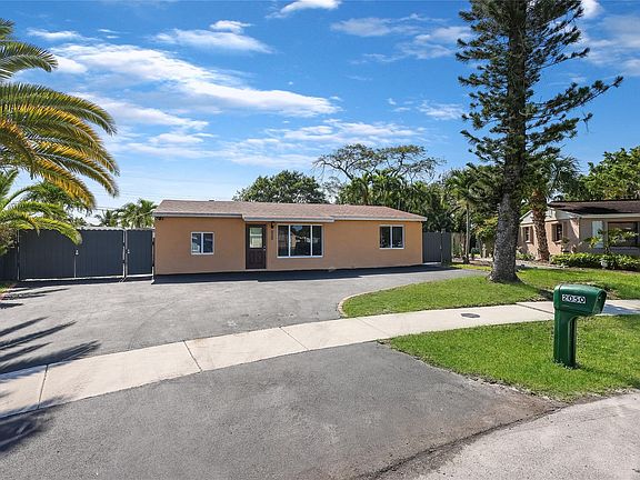 2nd image of 2050 SW 48th Avenue