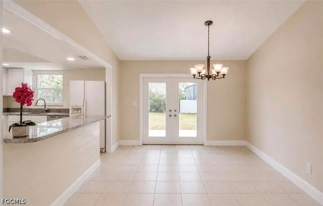 4 bed, 2.0 bath, 1119 sqft, $1,950 — Photo 2