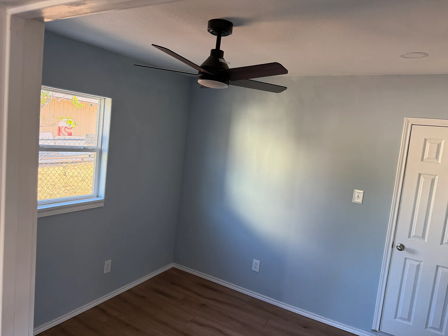 1 bed, 400 sqft, $1,500 — Photo 4