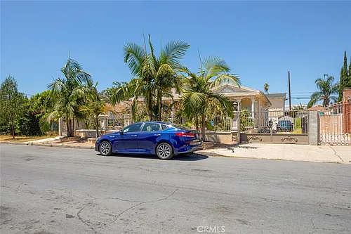 6641 Agnes Ave Photo 1