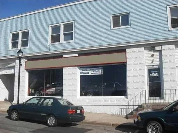 33 Railroad Ave, Westerly, RI 02891