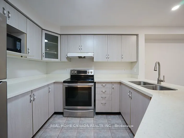 1240 Westview Ter #17 — Photo 6