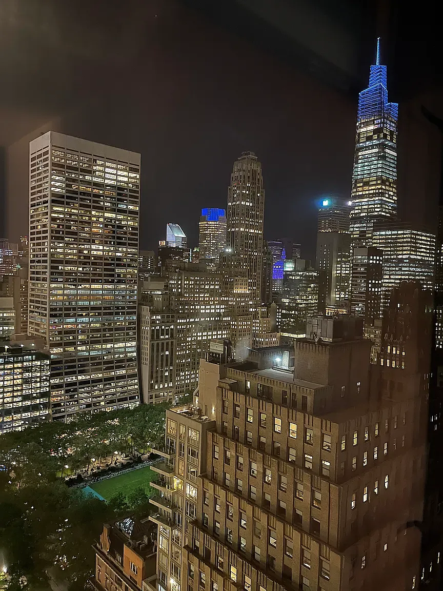 100 West 39th Street — Photo 2