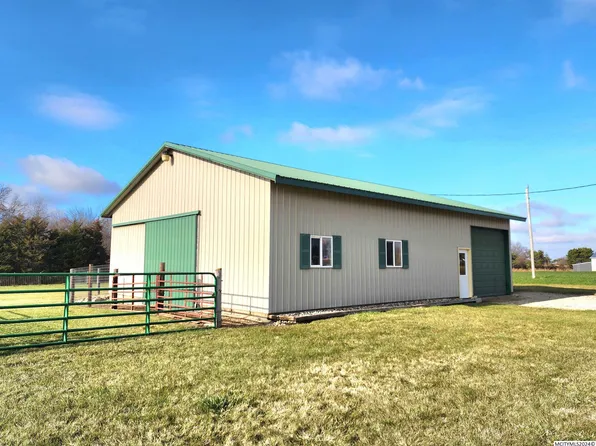 1509 Foothill Ave, Nora Springs, IA 50458