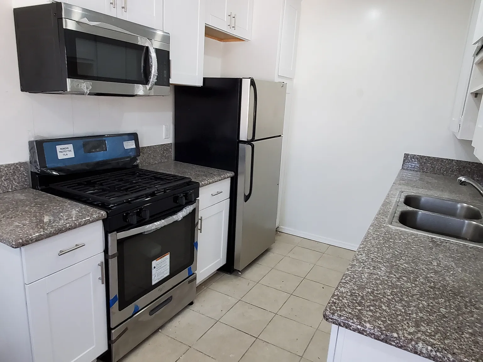 2 bed, 975 sqft, $2,495 — Photo 4