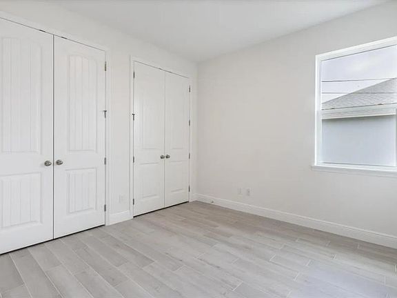 4th image of 335 FRANZING ST SW