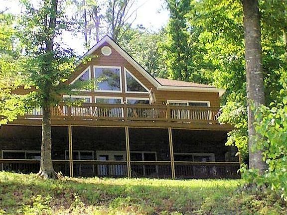 2nd image of 115 Upper Village Ln