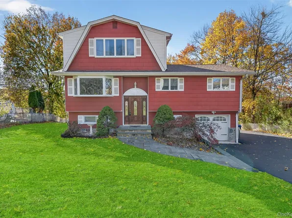 32 Dallas Drive, Monroe, NY 10950