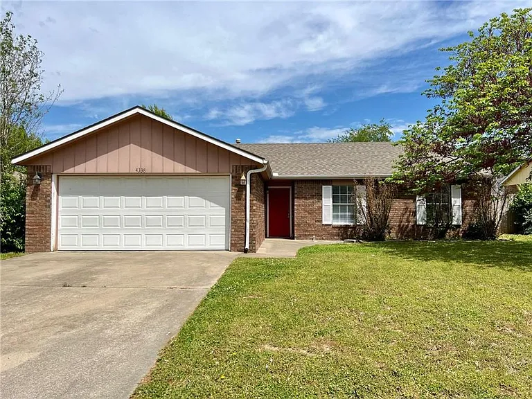 4338 W Chaparral Ln — Photo 1