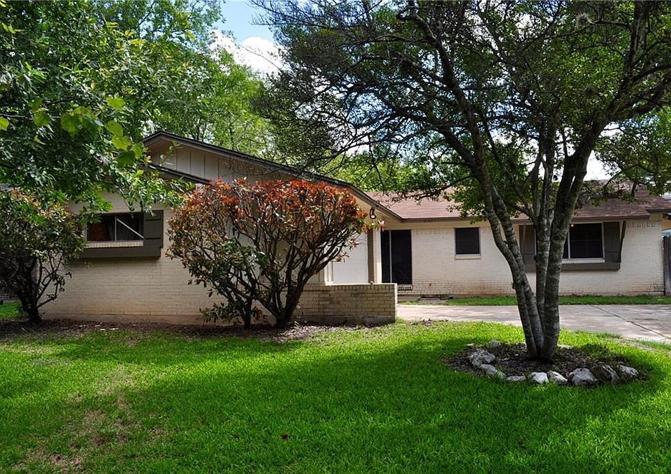 1st image of 8311 Stillwood Ln