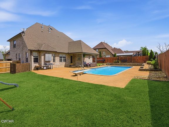 3rd image of 325 Harvest Ridge Ln