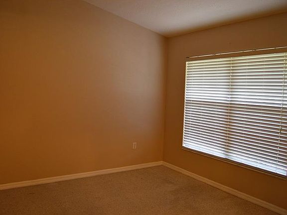 3rd image of 2485 Hillside Ave