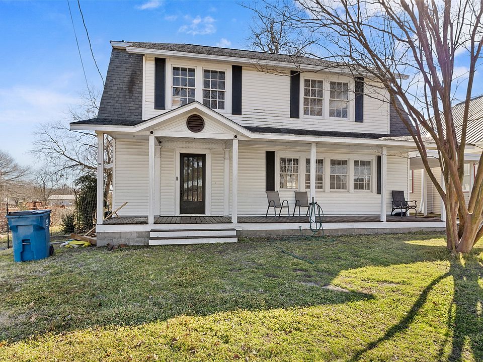1st image of 206 S Avenue B
