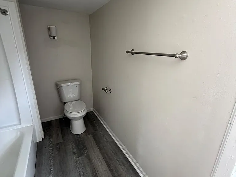 1791 Edwards Ave — Photo 5