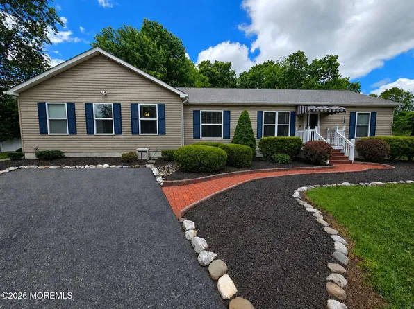 49 Flannigan Drive, Howell, NJ 07731