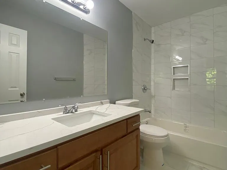1931 Barrington Ct — Photo 15