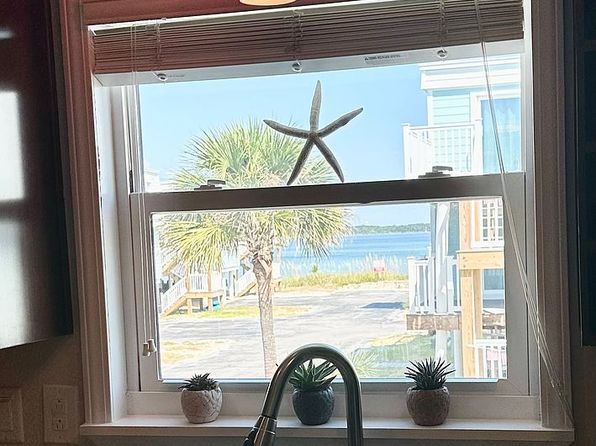 1100 Fort Pickens Rd APT A18